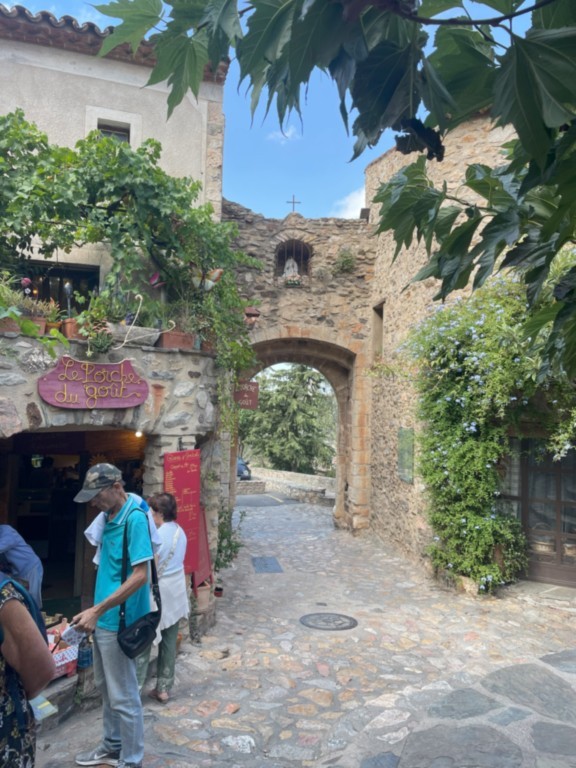 Castelnou
