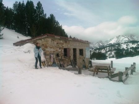 CABANE DE LA BALMETE HIVER RAQUETTES A NEIGE CAPCIR PYRENEES